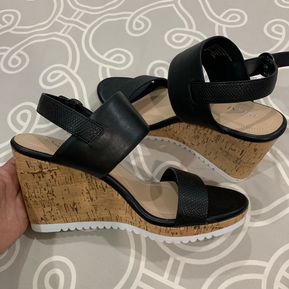 Alfani wedge sandals NWT